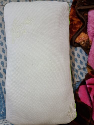 Customer photo review of Flo Adjustable Pillow (Fibre)