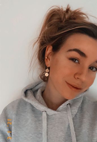 Customer photo review of Hi-Life Coin Hoops Gold