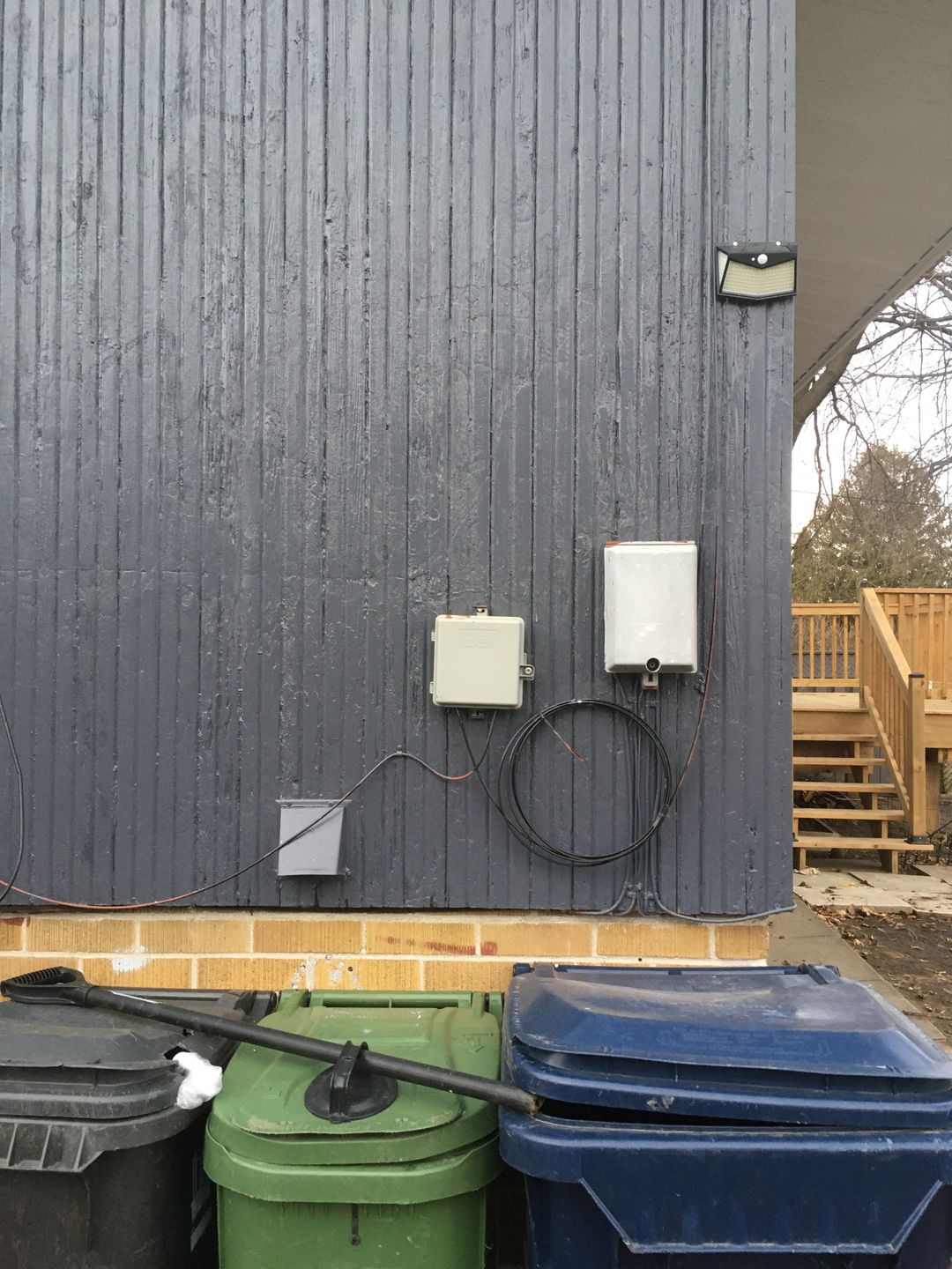Customer photo review of BigM 212 LED Heavy Duty Solar Security Lights with 270º Motion Sensor, 3 Modes, IP65 Waterproof, Ideal for the Outdoor Front entrance, Pathway, Driveway, Fence, Deck, Balcony, Garage Doors, Backyard of Your House, Cottage, Farms, Trailers