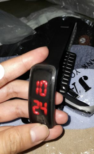 Customer photo review of Aster Keychain Lighter (FREE SMARTWATCH)