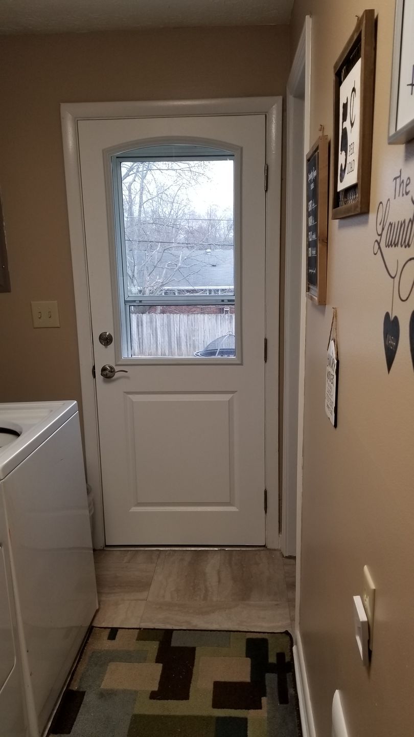 Customer photo review of Round Top 24" x 38" Frame Kit for 1" Glass