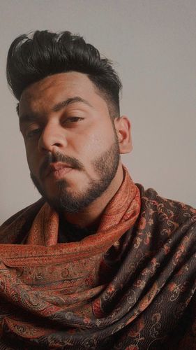 Customer photo review of Pashtush Mens fine Soft Ethnic Stole, Reversible