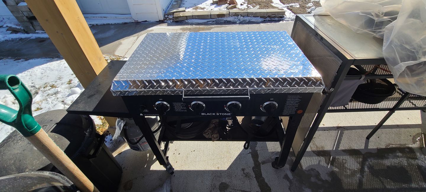 Customer photo review of GriddleGuard Diamond Plate Hard Cover Lid for Blackstone 36" Griddle