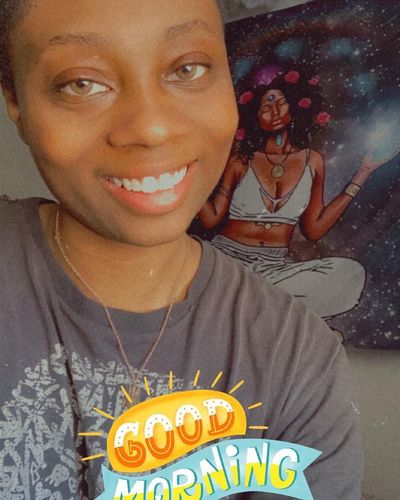 Customer photo review of Icoloured® Triple Brown Colored Contact Lenses