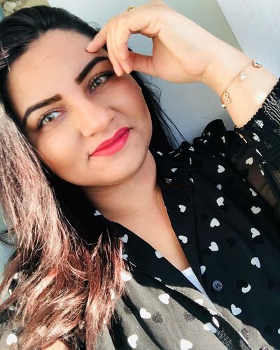 Customer photo review of Icoloured® Queen Brown Colored Contact Lenses