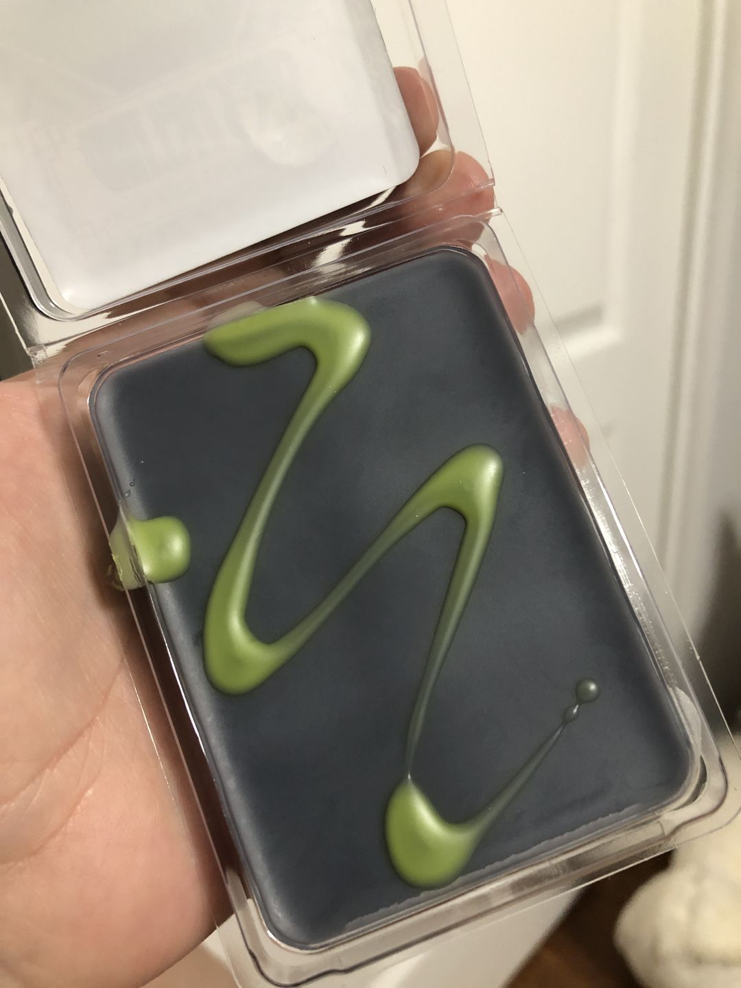 Customer photo review of She's Melting Wax Melts