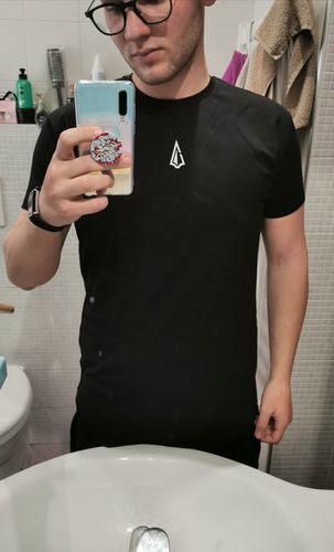 Customer photo review of BREATHE PERFORMANCE SHIRT (SUPER BLACK)