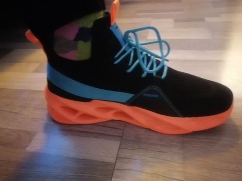 Customer photo review of New Lightweight Fashion Sneakers
