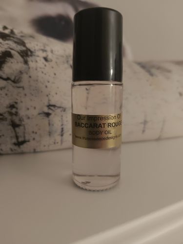 Customer photo review of Baccarat Rouge 540 Type Body Oil -Unisex