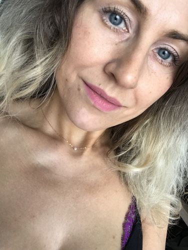 Customer photo review of Mariah solitaire mini pearl choker