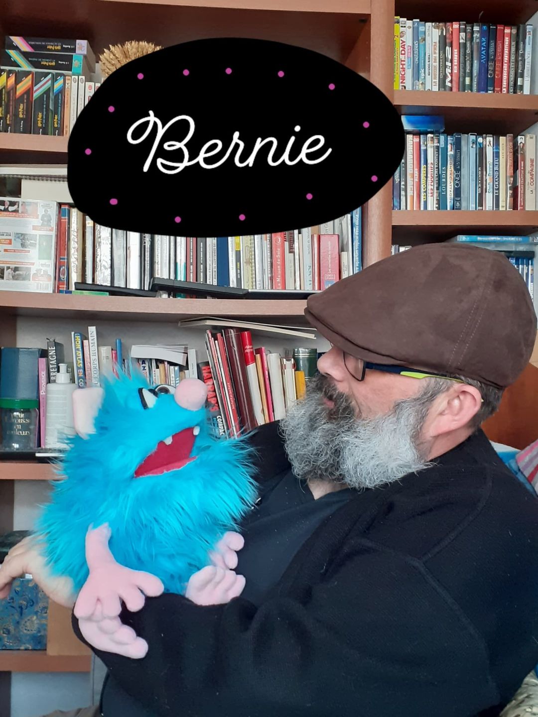 Customer photo review of Marionnette Schorsch Monstre Bleu