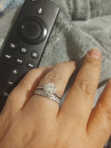 Customer photo review of Moissanite Fashion Flower Sterling Silver Wedding Ring