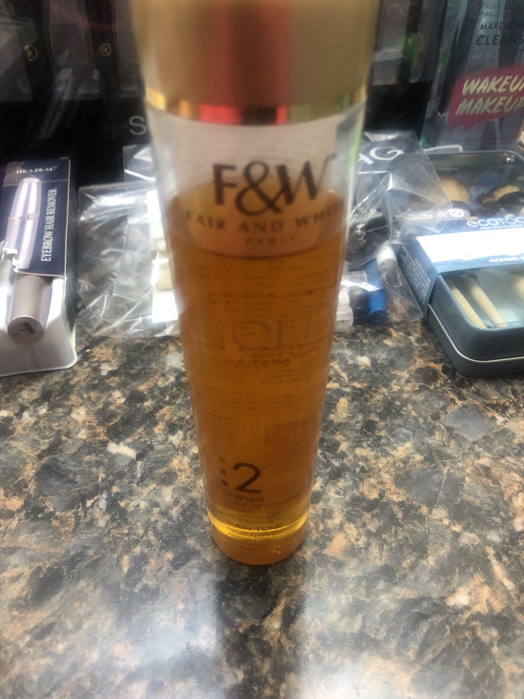 Customer photo review of Fair and White 2: Gold Revitalizing Argan Oil  200ml / 6.76 fl. oz