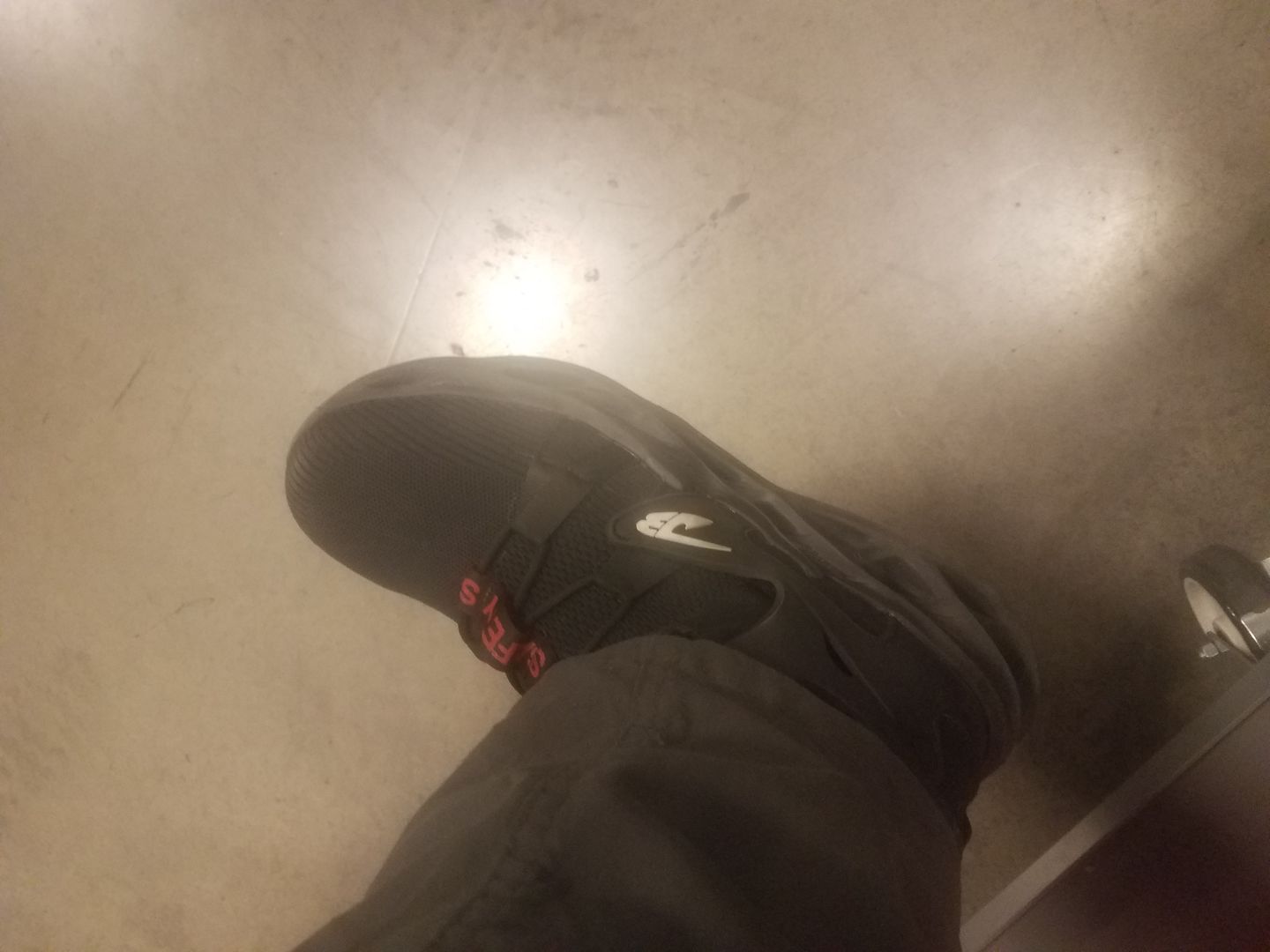 Customer photo review of Maven Lightweight Puncture Resistant Steel Toe Safety Boots