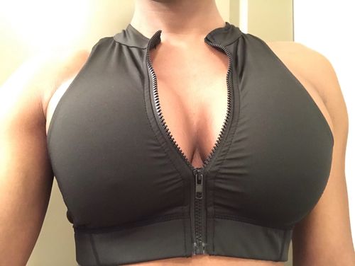 Customer photo review of Eziaha Activewear Yoga Set