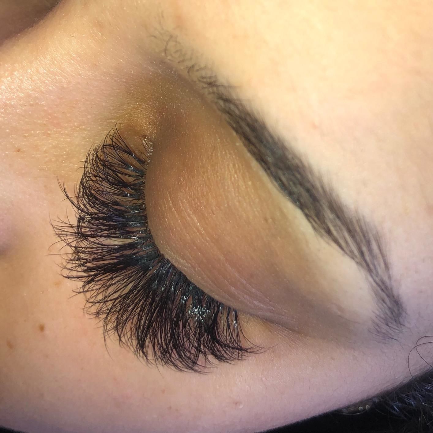 Customer photo review of Cashmere Volume Lash Extensions - B/J Curl