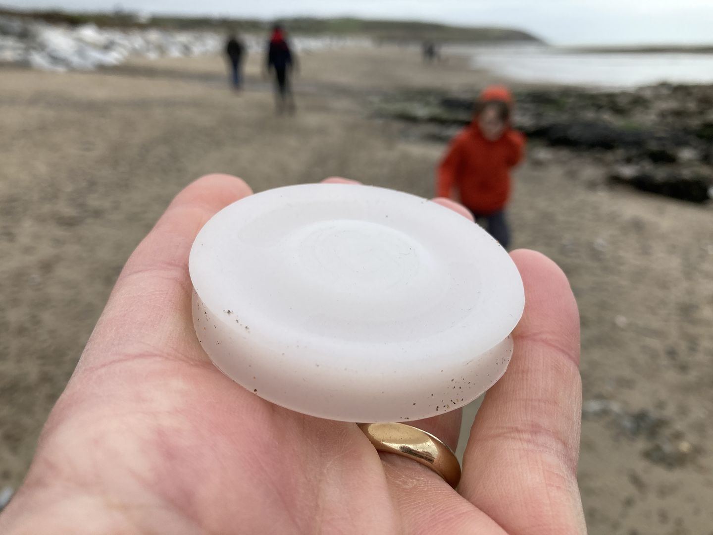 Customer photo review of Gravity Disc™️ Mini Frisbee - Glow