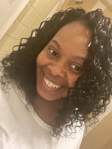 Customer photo review of Brooklyn Hair 7A Deep Wave Bundle Hair