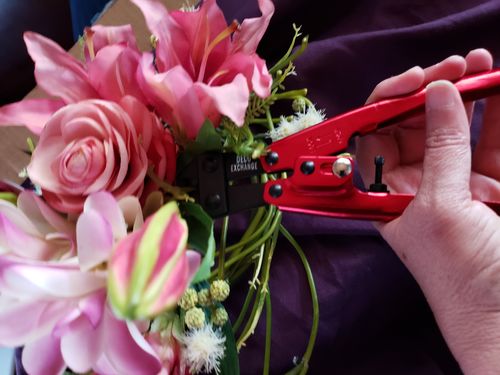Customer photo review of 8.25"L Straight Head Cutter Fuchsia, W/Logo MT1070