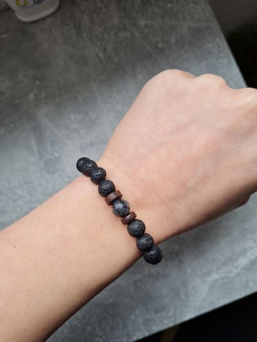 Customer photo review of Vulkanstein Armband
