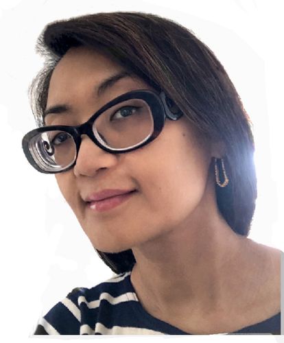 Customer photo review of Rosita Quads Earrings