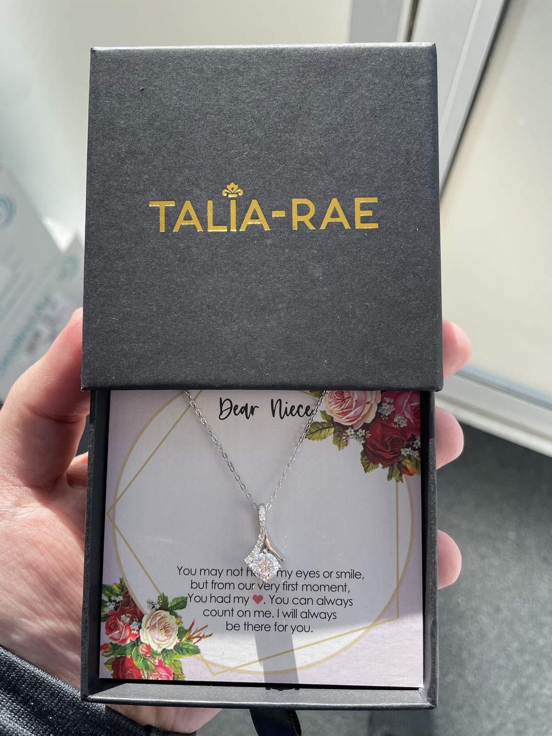 Customer photo review of "TO MY NIECE" WHITE GOLD NECKLACE