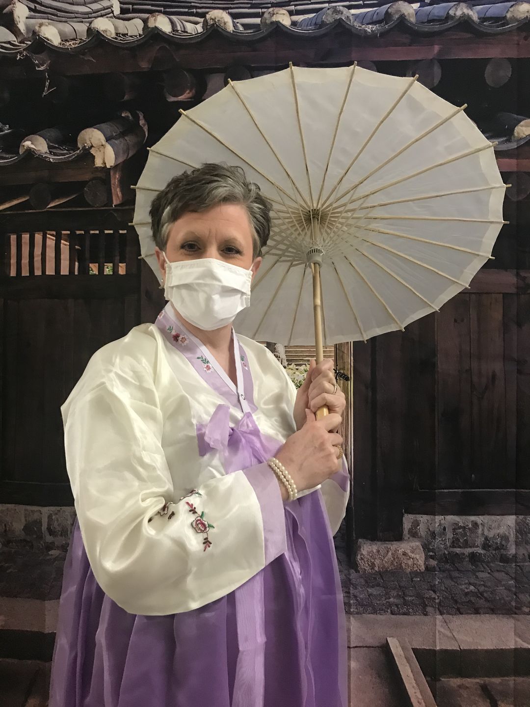 Customer photo review of 28" White Parasol Umbrella, Premium Nylon