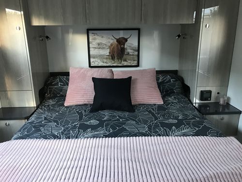 Customer photo review of Highlander | LS