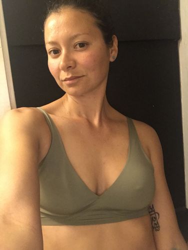 Customer photo review of Ultimate Versatile Seamless Bralette w/removable padding