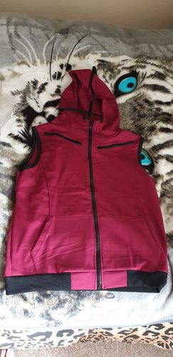 Customer photo review of Mens Sleeveless Zipper Hoodies