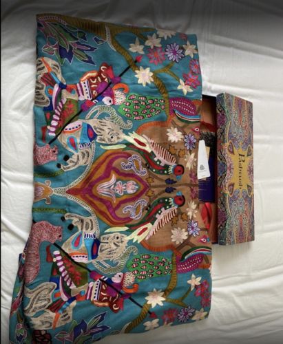 Customer photo review of Pashtush Mens Shikaar-dar Hand Embroidered, Shawl in fine wool