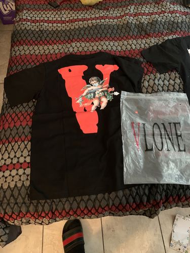 Customer photo review of VLONE ANGEL T-SHIRT