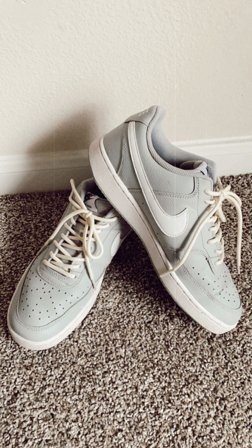 Customer photo review of Round Standard Shoe Laces - Solids