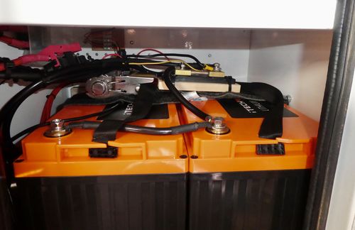 Customer photo review of iTECH120X 12V 120Ah Lithium Ion Battery LiFePO4 Deep Cycle Camping RV Solar