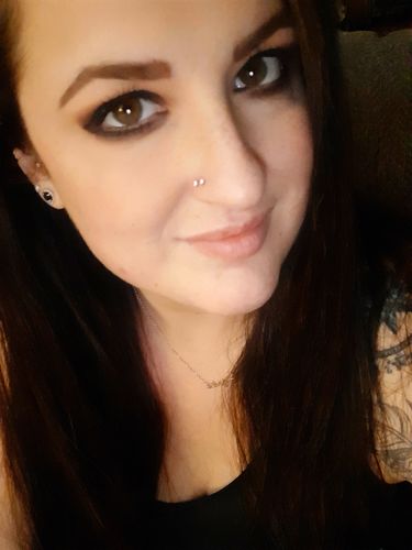 Customer photo review of 14k Solid White Gold Nose Bone Ring 20g