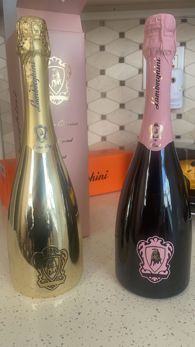 Customer photo review of Lamborghini: Metodo Classico Rosè "The Legend" with Gift Box