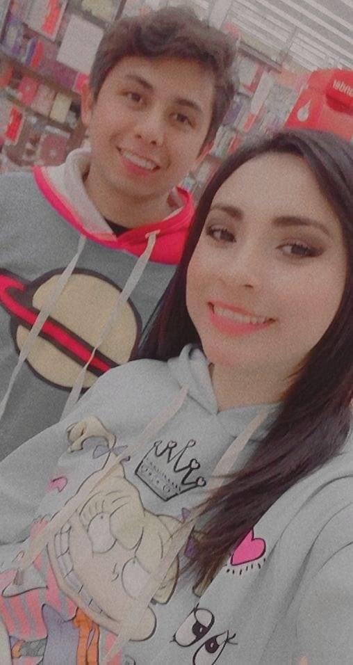 Customer photo review of Sudadera Carlitos Uniforme