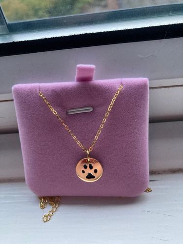 Customer photo review of Double-Sided Custom Paw Necklace