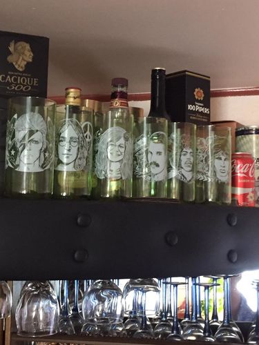 Customer photo review of Vasos Rockstar 6 Pack