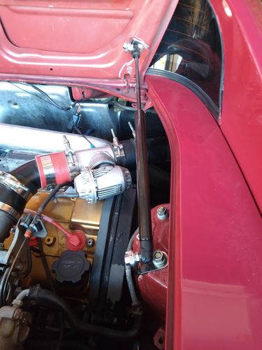 Customer photo review of Engine Lid Gas Strut Kit