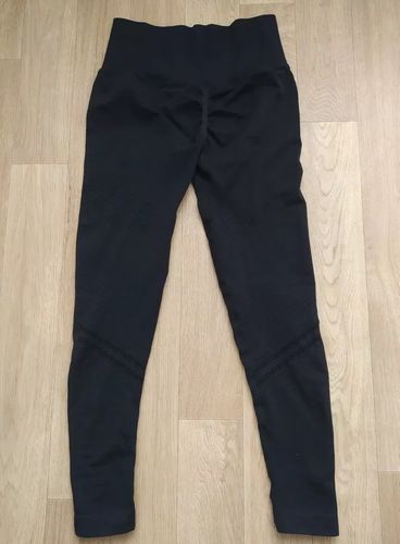 Customer photo review of Breathable High Waist Leggings