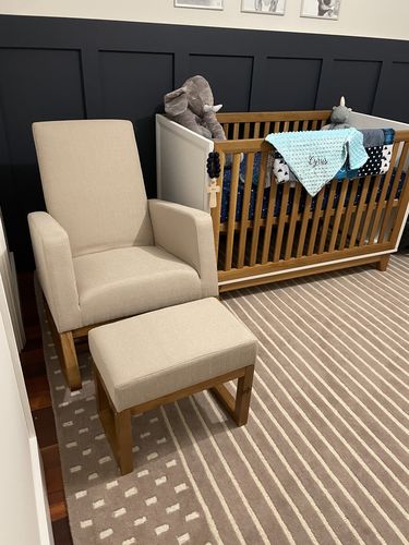 Customer photo review of Mid Century Rocking Chair with Ottoman, Linen Fabric Retro Upholstered Rocking Chair Indoor Nursery Chair, Beige