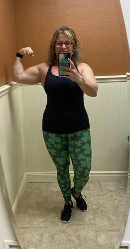 Customer photo review of Dark Clover Leggings
