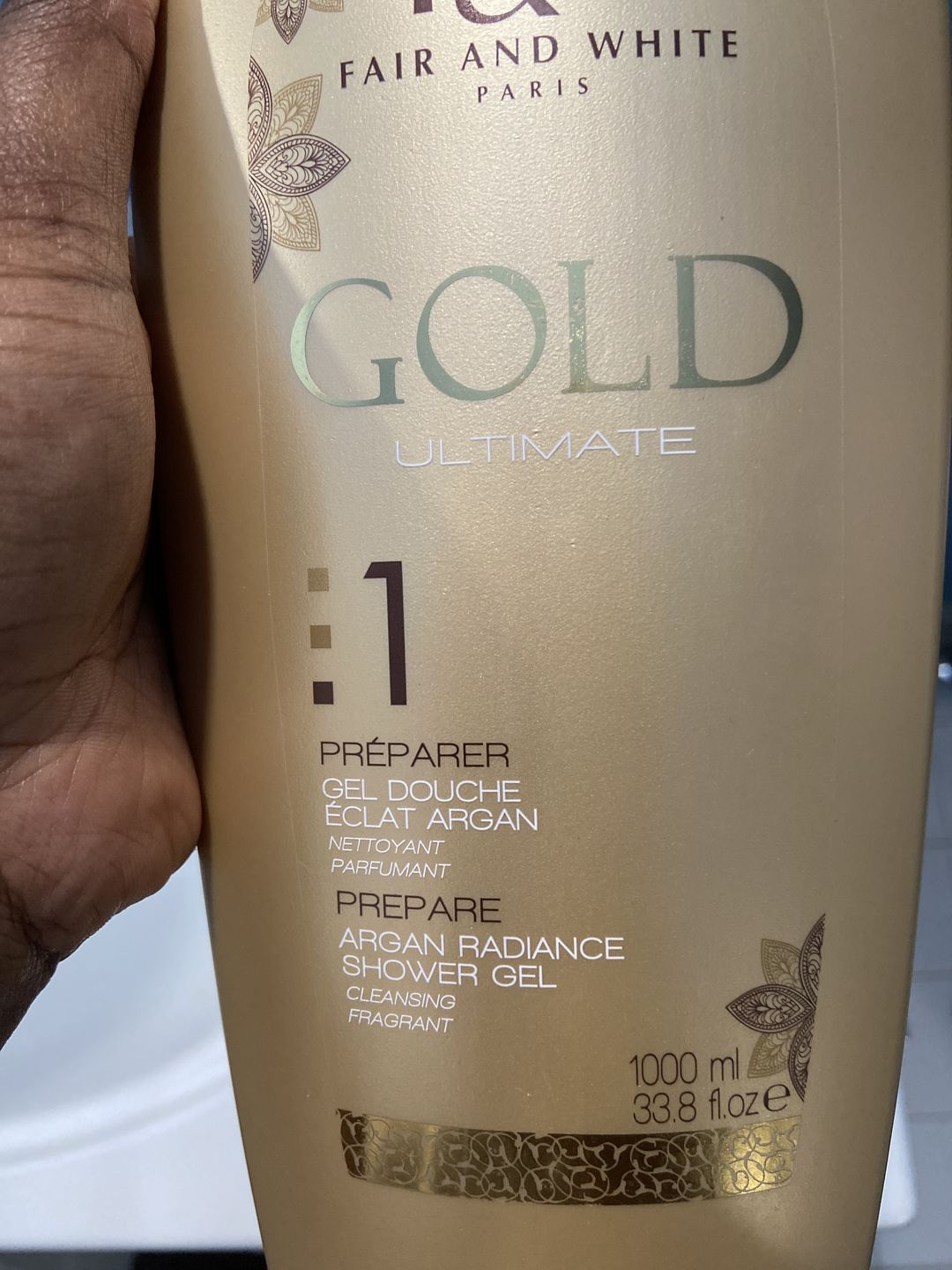 Customer photo review of Fair and White 1: Gold Argan Shower Gel 1000ml / 33.81 fl Oz
