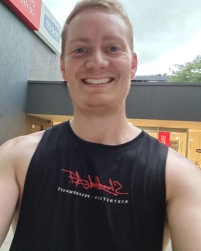 Customer photo review of Signature - Longline Muscle Tank top - Black / Red