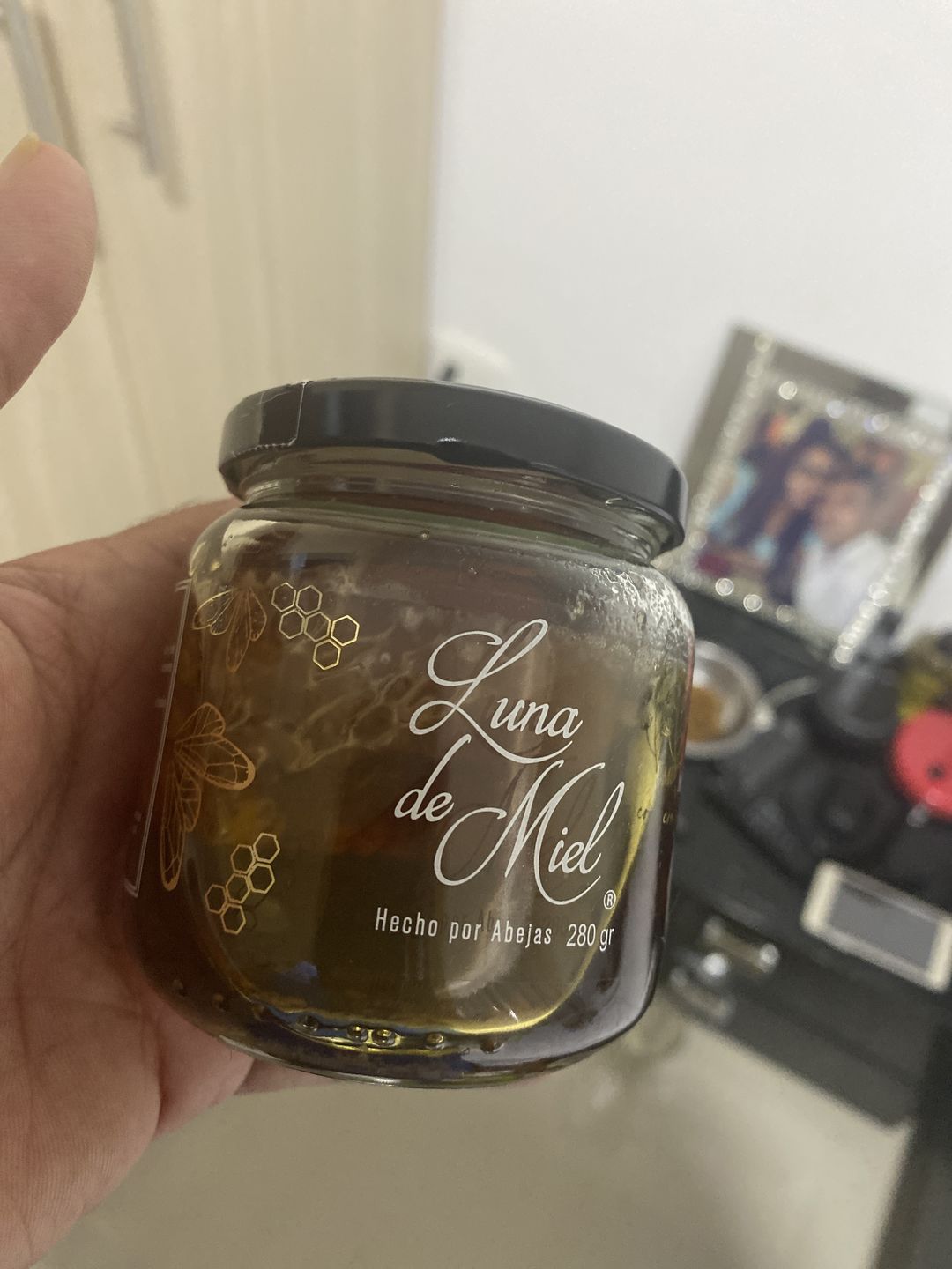 Customer photo review of Luna de miel con panal de abejas