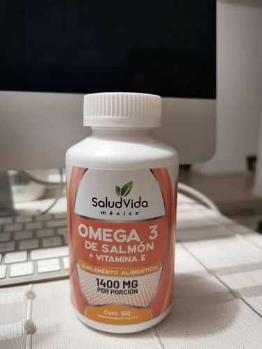 Customer photo review of Aceite de Salmon 1400mg (Omega 3) + Vitamina E 2800mg 100 cápsulas