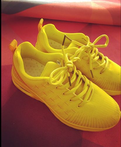 Customer photo review of Breathable Athletic Cushion Sneakers