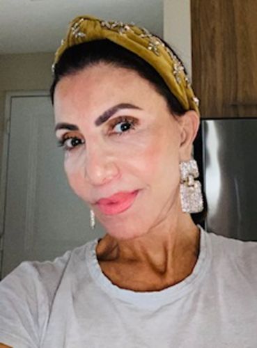 Customer photo review of TAN BUTTERFLY JEWELED KNOTTED HEADBAND