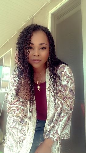 Customer photo review of Curly Hair Wash and Go System with Organic Hemp Seed Oil for Hair Growth with Watermelon Fragrance (Step 1 - 4)